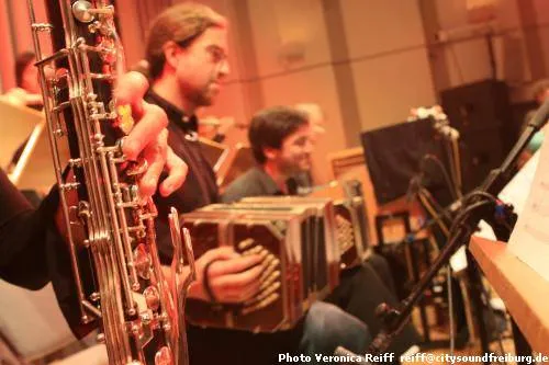 Orquesta Típica SILENCIO: Freiburg, rehearsal and backstage
