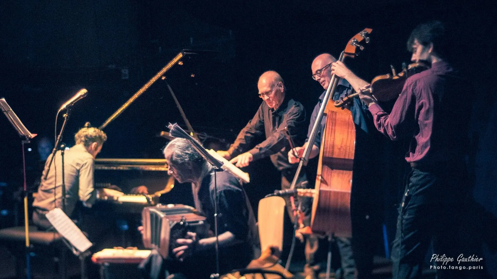 Orquesta Típica SILENCIO, photograph by Philippe Gauthier